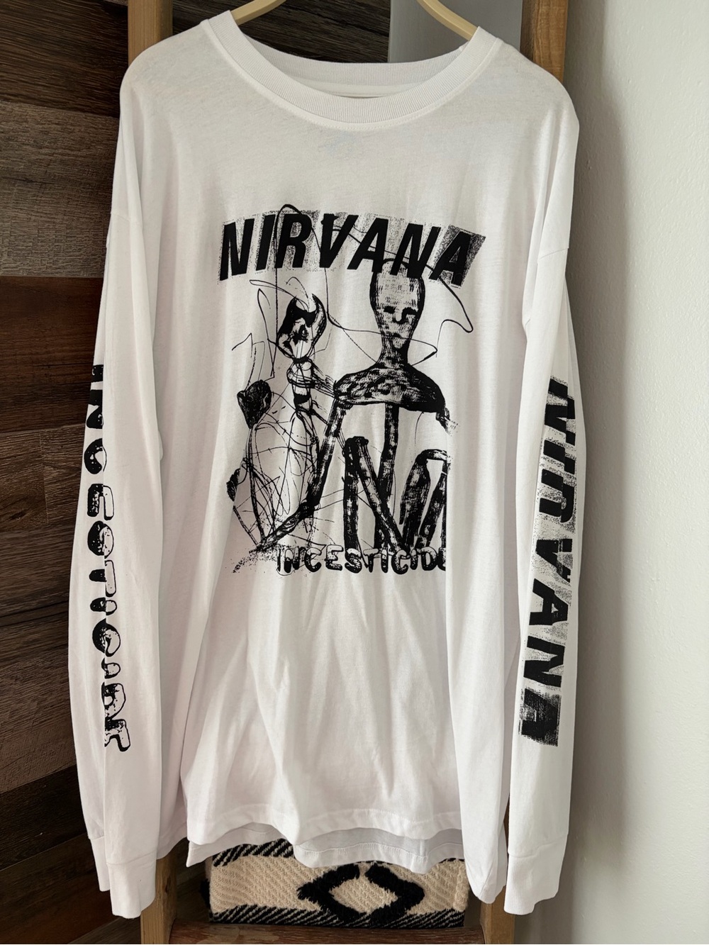 🆕 Nirvana ‘Incesticide’ Long Sleeve Band Tee